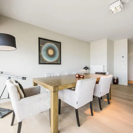 아파트 Beautiful By The Sea *